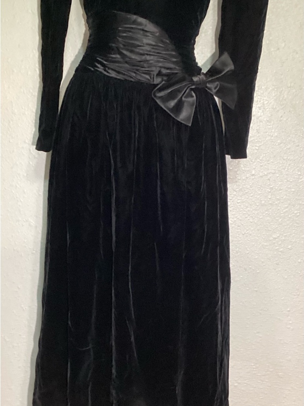 Depeche Mode vintage women’s black velvet formal dress 4 - Picture 7 of 16
